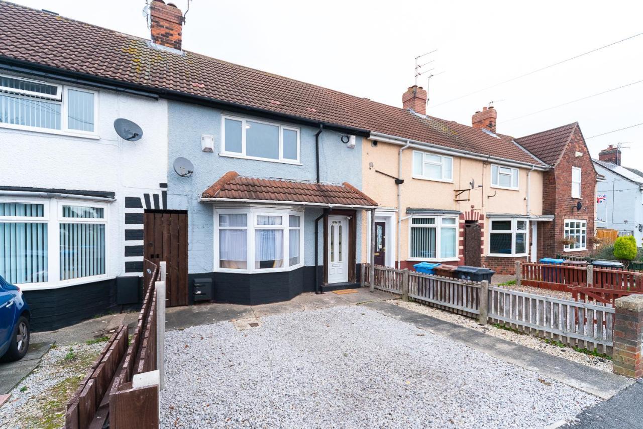 J'S Home Away From Home Fresh 2 Bedroom Garden Parking Kingston upon Hull Exterior photo